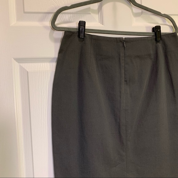 Body by Victoria Secret Gray Skirt Size 8 - Picture 3 of 5